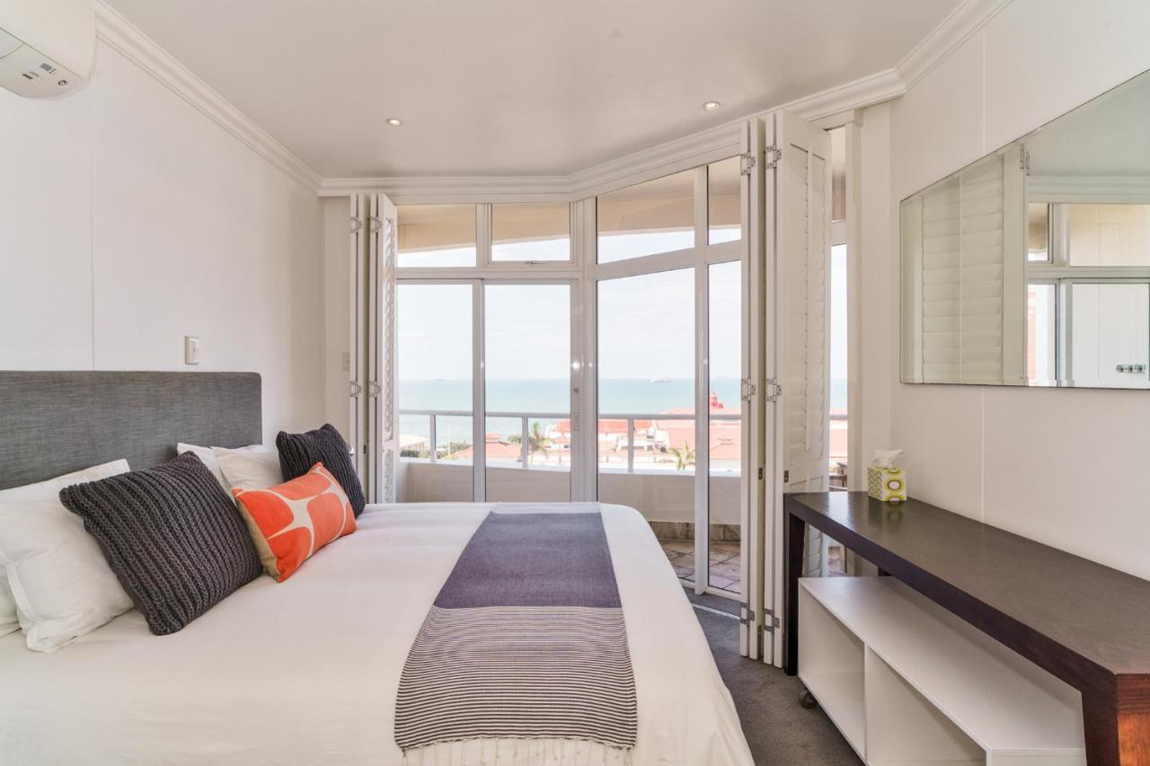 Apartment 204 Oyster Rock - By In Umhlanga Durban